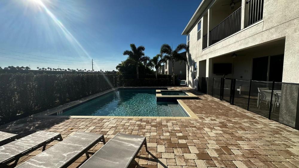 Epic 12-Bed -The Entertainment Paradise
